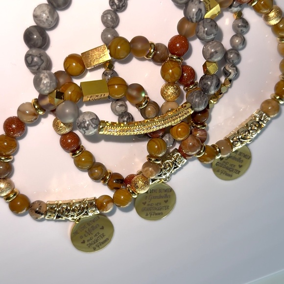 Forever Love Family Bracelet Set (Gold) 💕 Perfect Mother or Daughter Gift - Picture 6 of 7